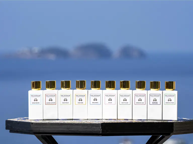 Le Sirenuse Eau Ditalie LINE UP HORIZONTAL