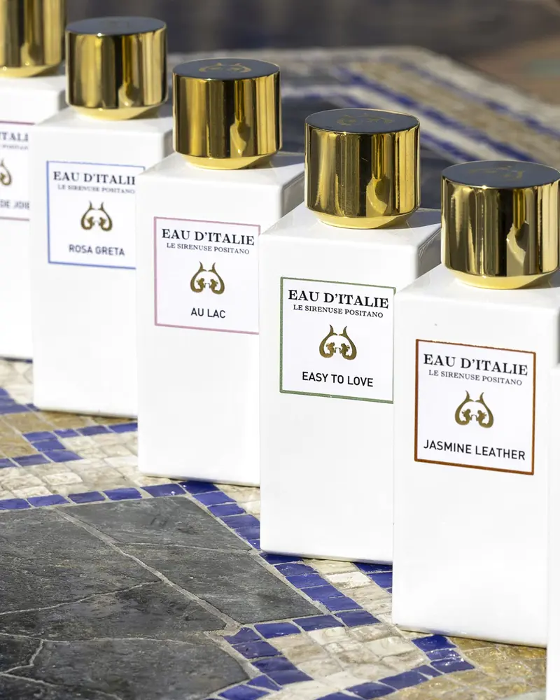 Le Sirenuse Eau Ditalie LINE UP DIAGONAL