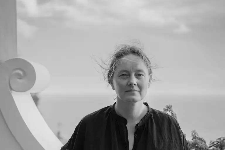 Sirenuse Journal Caragh Thuring Rsa6807