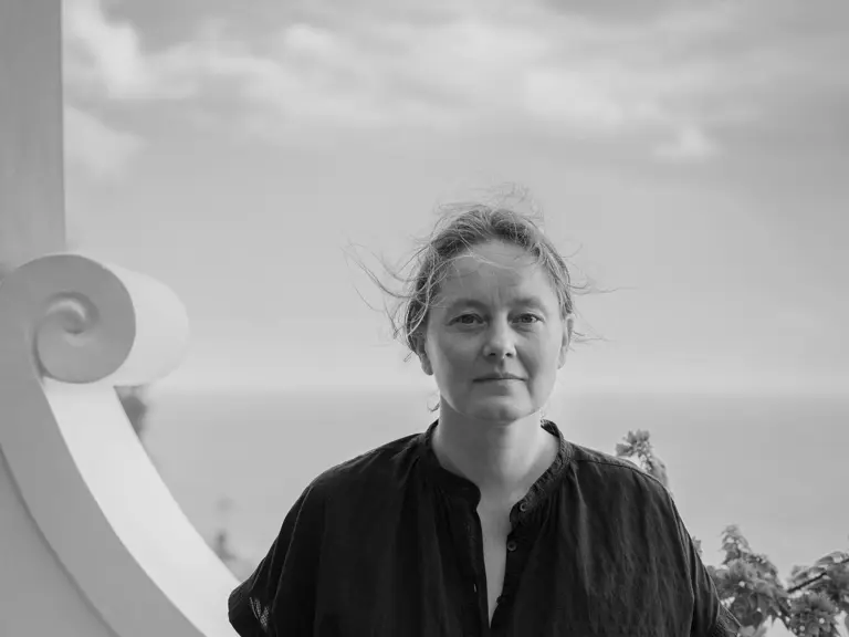 Sirenuse Journal Caragh Thuring Rsa6807